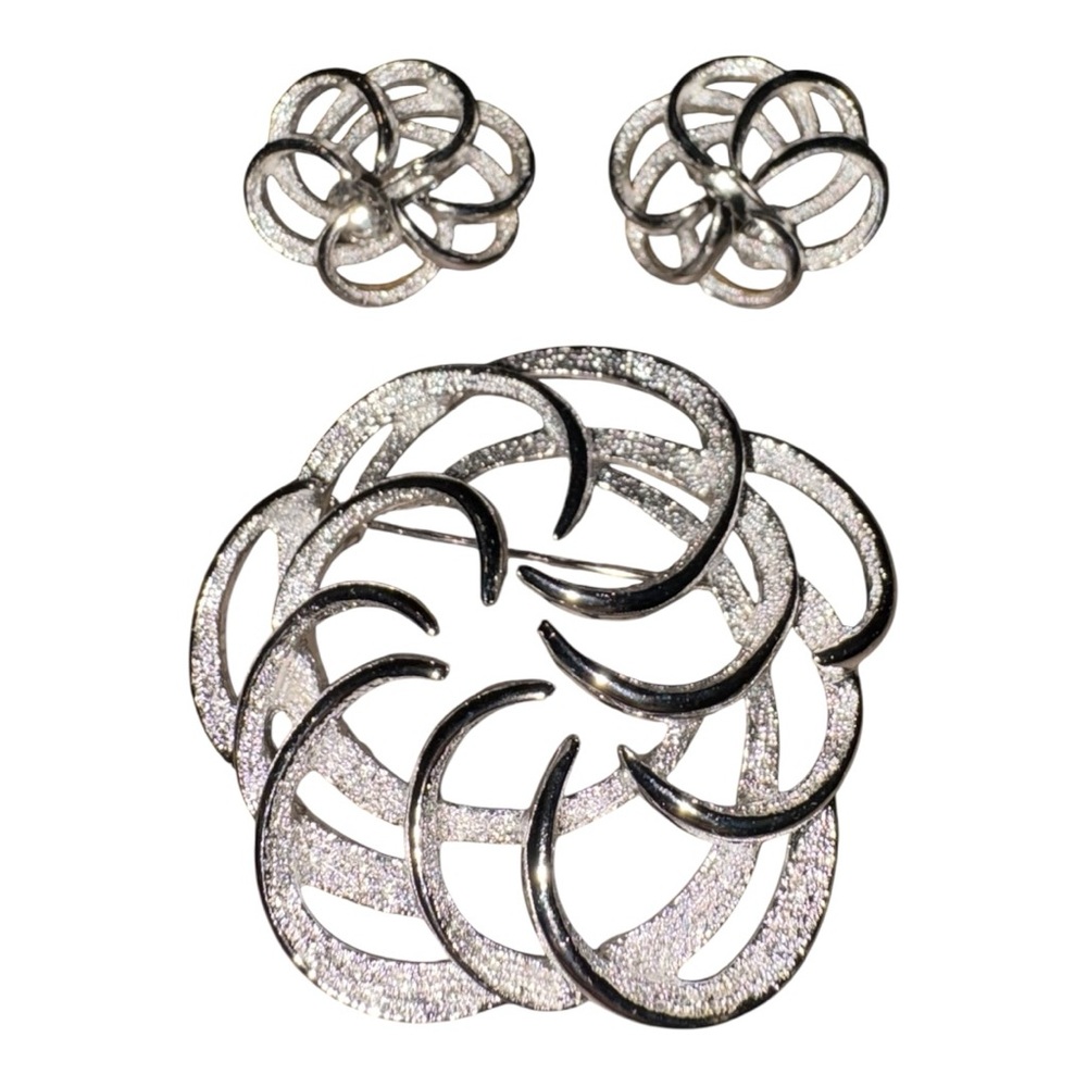 Sarah Coventry Silver Tone Swirl Brooch Earrings Set Vintage J41